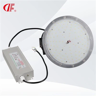 Margadh Mheiriceá 300w Ard-chumhacht IP65 Solas Tuilte Faoi stiúir Uiscedhíonach Stáisiún Cumhachta Éigeandála Battery LiFEPO4